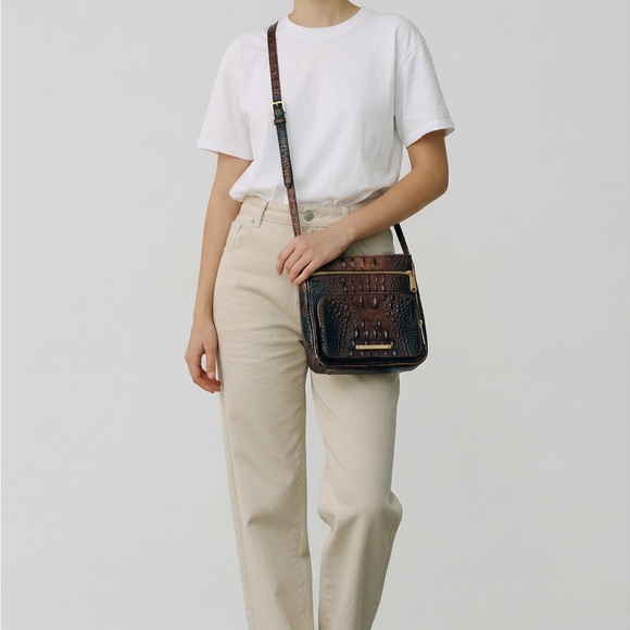 Brahmin Croc Embossed Leather Crossbody Bag Brown Melbourne Organizer Purse - Picture 4 of 9